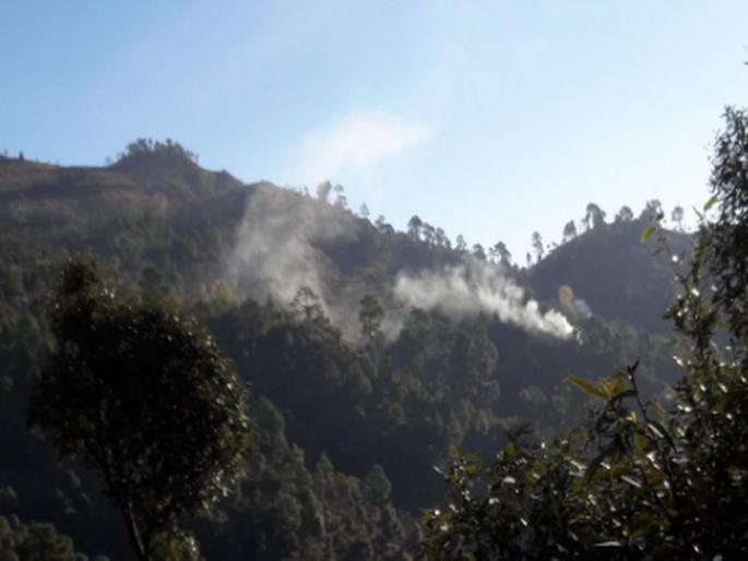 Pakistan violates ceasefire in Rajouri district, schools shut for the day | पाककडून शस्त्रसंधीचे उल्लंघन; सीमावर्ती भागातील शाळा बंद Pakistan violates ceasefire in Rajouri district, schools shut for the day | पाककडून शस्त्रसंधीचे उल्लंघन; सीमावर्ती भागातील शाळा बंद