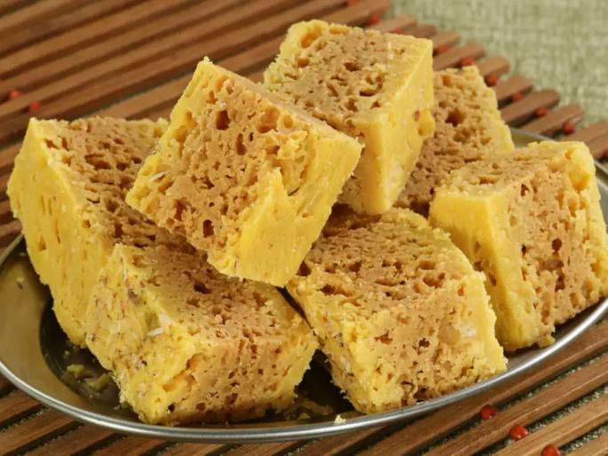 Demand for sweets including Mysore Pak, Pomegranates | म्हैसूरपाक, अनारशांसह मिठायांनाही मागणी Demand for sweets including Mysore Pak, Pomegranates | म्हैसूरपाक, अनारशांसह मिठायांनाही मागणी