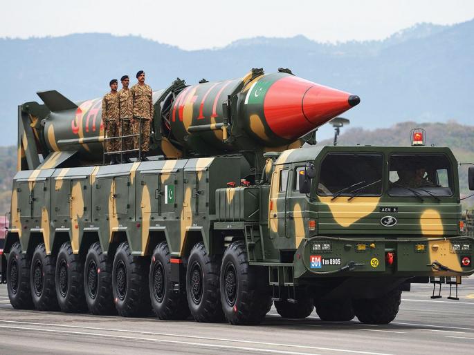 China Pakistan possess more nuclear weapons than India | धोका वाढला! चीन व पाकिस्तानकडे भारताहून अधिक अण्वस्त्रे China Pakistan possess more nuclear weapons than India | धोका वाढला! चीन व पाकिस्तानकडे भारताहून अधिक अण्वस्त्रे