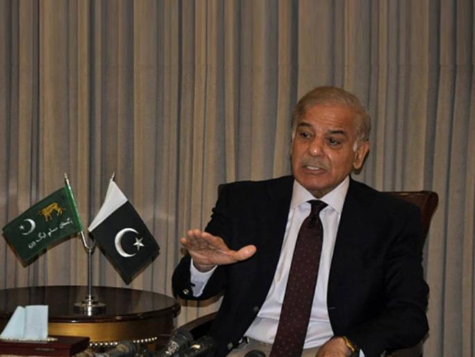 Pakistan economic crisis pak railway loss crossed 24 billion salary upheld employees angry frustration all over | Pakistan Economic Crisis: कंगाल पाकिस्तानचा पाय आणखी खोलात! तब्बल २४ अब्ज रूपयांचं नुकसान Pakistan economic crisis pak railway loss crossed 24 billion salary upheld employees angry frustration all over | Pakistan Economic Crisis: कंगाल पाकिस्तानचा पाय आणखी खोलात! तब्बल २४ अब्ज रूपयांचं नुकसान