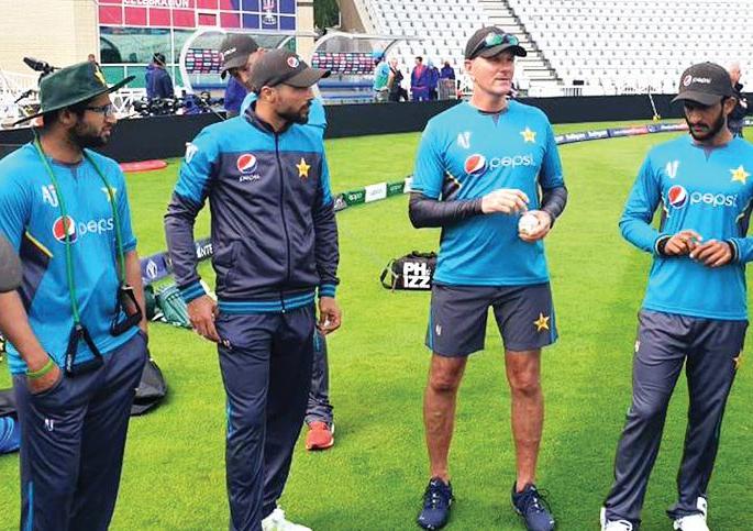 Pakistan ready to face West Indies challenge Inspiration to take on Champions Trophy | पाक विंडीजच्या आव्हानासाठी सज्ज;चॅम्पियन्स ट्रॉफीपासून घेणार प्रेरणा