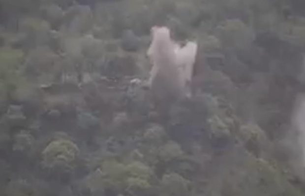 pak army claims an indian army post destroyed and five soldiers killed on loc | 'भारतीय लष्कराची चौकी उडविली, पाच जवान मारले'; पाकिस्तानी सैन्याचा व्हिडीओच्या माध्यमातून दावा pak army claims an indian army post destroyed and five soldiers killed on loc | 'भारतीय लष्कराची चौकी उडविली, पाच जवान मारले'; पाकिस्तानी सैन्याचा व्हिडीओच्या माध्यमातून दावा