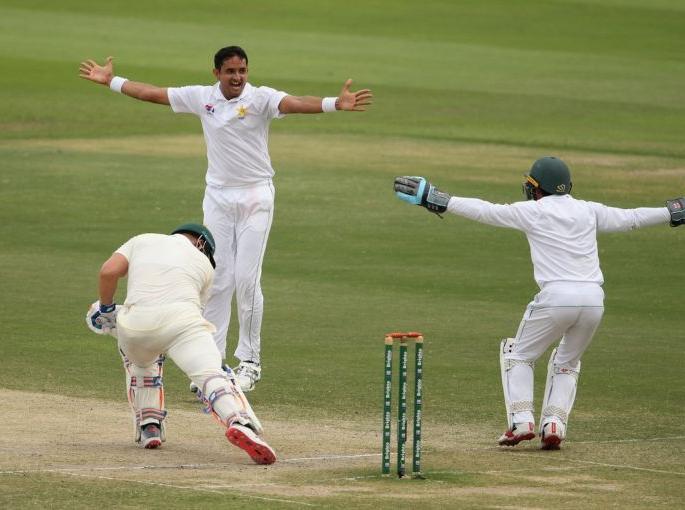 Pakistan wins test match against Australia | पाकिस्तानचा ऑस्ट्रेलियावर दणदणीत विजय