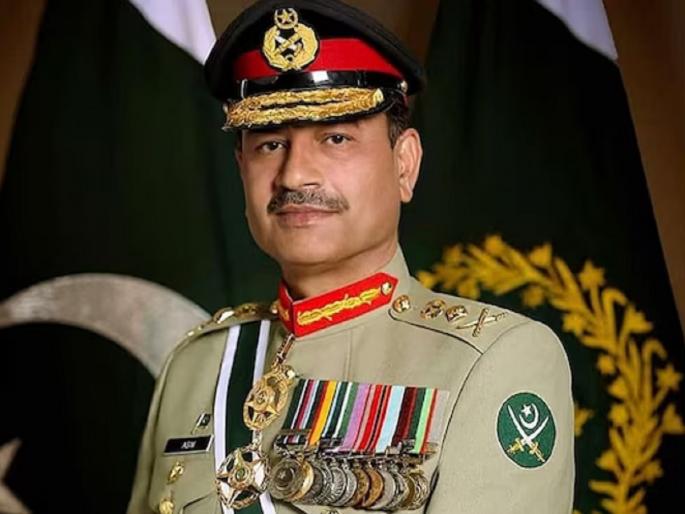 Pahalgam Terror Attack: Pakistan Army scared by India's action; Army Chief Asim Munir's family fled the country in a private plane | भारताच्या कारवाईने पाक सैन्य घाबरले; लष्करप्रमुखाचे कुटुंब खाजगी विमानाने देश सोडून पळाले Pahalgam Terror Attack: Pakistan Army scared by India's action; Army Chief Asim Munir's family fled the country in a private plane | भारताच्या कारवाईने पाक सैन्य घाबरले; लष्करप्रमुखाचे कुटुंब खाजगी विमानाने देश सोडून पळाले