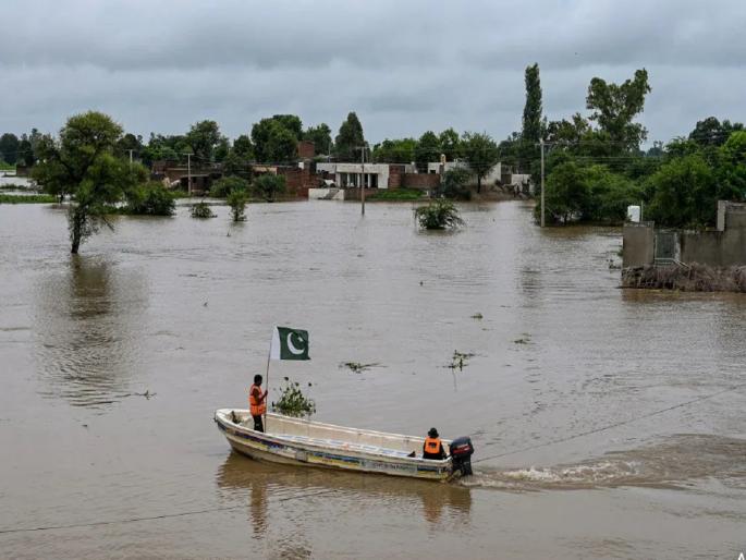 India-Pakistan: India showed a big heart..; alerted Pakistan about floods, discussions were held for the first time after Operation Sindoor | भारताने दाखवले मोठे मन; पाकिस्तानला पुराबाबत केले सतर्क, ऑपरेशन सिंदूर नंतर पहिल्यांदाच चर्चा India-Pakistan: India showed a big heart..; alerted Pakistan about floods, discussions were held for the first time after Operation Sindoor | भारताने दाखवले मोठे मन; पाकिस्तानला पुराबाबत केले सतर्क, ऑपरेशन सिंदूर नंतर पहिल्यांदाच चर्चा