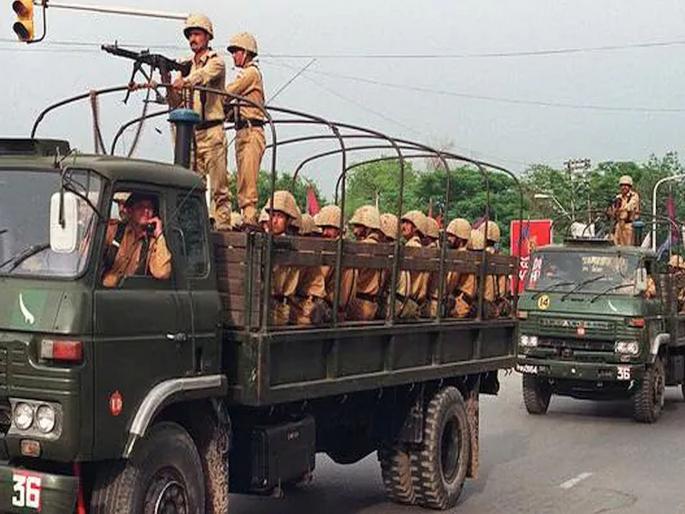 Pakistan declares emergency in PoK, cancels leave of health workers; What is happening... | पाकिस्तानने पीओकेमध्ये इमरजन्सी घोषित केली, आरोग्य कर्मचाऱ्यांच्या सुट्या रद्द; काय घडतेय... Pakistan declares emergency in PoK, cancels leave of health workers; What is happening... | पाकिस्तानने पीओकेमध्ये इमरजन्सी घोषित केली, आरोग्य कर्मचाऱ्यांच्या सुट्या रद्द; काय घडतेय...