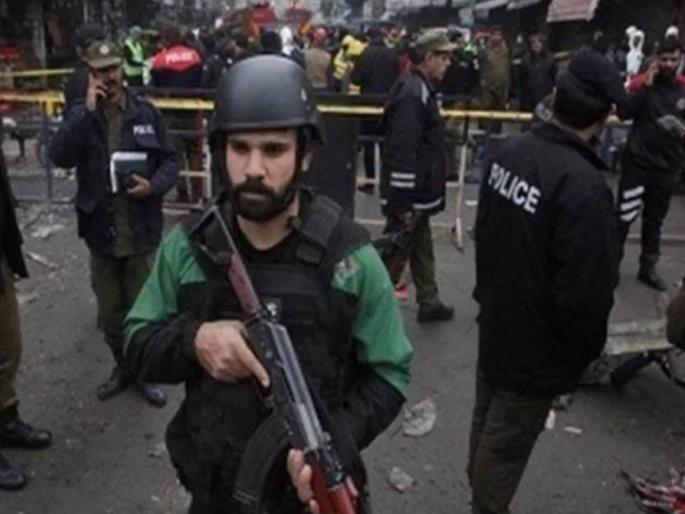 Terrorist attack on Pakistan Army check post, seven security personnel martyred 18 injured | पाकिस्तानी लष्कराच्या चेक पोस्टवर दहशतवादी हल्ला, सात सुरक्षा जवान शहीद; १८ जखमी Terrorist attack on Pakistan Army check post, seven security personnel martyred 18 injured | पाकिस्तानी लष्कराच्या चेक पोस्टवर दहशतवादी हल्ला, सात सुरक्षा जवान शहीद; १८ जखमी