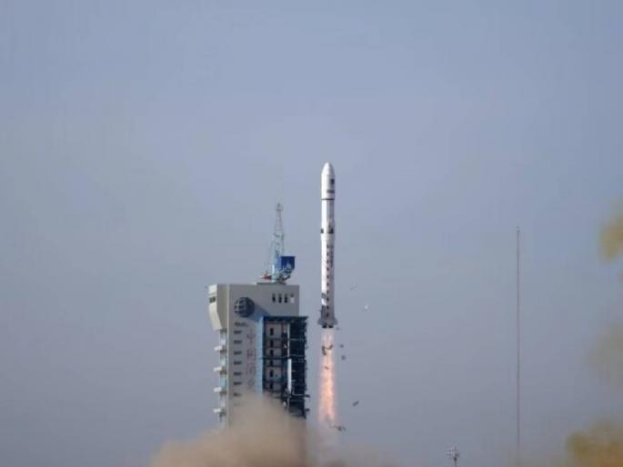 Pakistan's space agency weak in front of ISRO, sent its first indigenous satellite with the help of China | पाकिस्तानची अंतराळ संस्था इस्रोसमोर कमकुवत, चीनच्या मदतीने पहिला स्वदेशी उपग्रह पाठवला Pakistan's space agency weak in front of ISRO, sent its first indigenous satellite with the help of China | पाकिस्तानची अंतराळ संस्था इस्रोसमोर कमकुवत, चीनच्या मदतीने पहिला स्वदेशी उपग्रह पाठवला