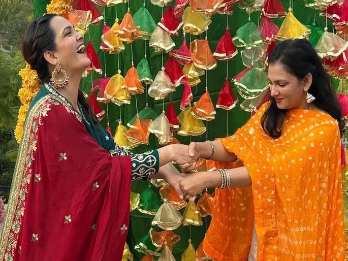 The trend of fake marriages between girls in Pakistan! | पाकिस्तानात मुली-मुलींच्या फेक लग्नाचा ट्रेंड! The trend of fake marriages between girls in Pakistan! | पाकिस्तानात मुली-मुलींच्या फेक लग्नाचा ट्रेंड!