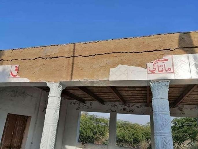 Attack on Hindu temple in Pakistan | पाकिस्तानात अजून एका हिंदू मंदिरावर हल्ला, मूर्तीची केली विटंबना Attack on Hindu temple in Pakistan | पाकिस्तानात अजून एका हिंदू मंदिरावर हल्ला, मूर्तीची केली विटंबना