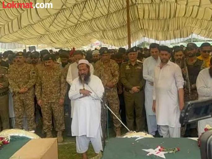 India Pakistan War We sent Mujahideen to Kashmir video of Abdul Rauf offering prayers at the funeral of terrorists exposes Pakistan | India Pakistan War :"हमने भेजे कश्मीर में मुजाहिद...", दहशतवाद्यांच्या अंत्यसंस्कारावेळी नमाज पठण करणाऱ्या अब्दुल रौफच्या व्हिडिओने पाकिस्तानचा पर्दाफाश India Pakistan War We sent Mujahideen to Kashmir video of Abdul Rauf offering prayers at the funeral of terrorists exposes Pakistan | India Pakistan War :"हमने भेजे कश्मीर में मुजाहिद...", दहशतवाद्यांच्या अंत्यसंस्कारावेळी नमाज पठण करणाऱ्या अब्दुल रौफच्या व्हिडिओने पाकिस्तानचा पर्दाफाश