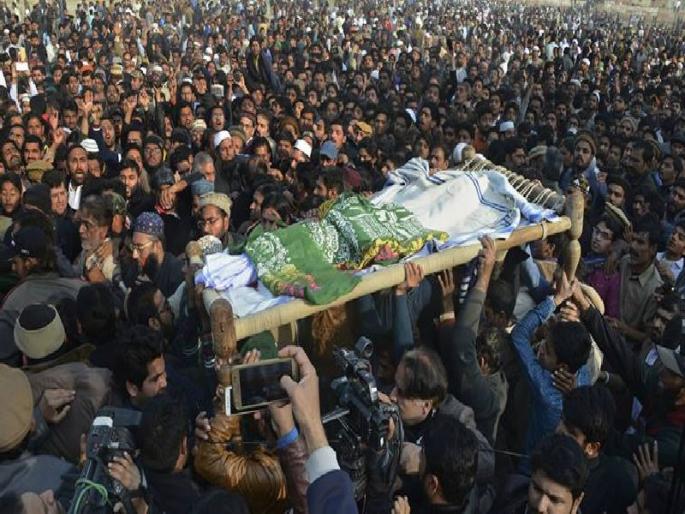 pakistan rape zainab ansari kasur rape and murder justice for zainab | पाकिस्तानात सात वर्षीय चिमुरडीवर बलात्कार करून निर्घृण हत्या; निषेधार्थ रस्त्यावर उतरली जनता, दोघांचा मृत्यू pakistan rape zainab ansari kasur rape and murder justice for zainab | पाकिस्तानात सात वर्षीय चिमुरडीवर बलात्कार करून निर्घृण हत्या; निषेधार्थ रस्त्यावर उतरली जनता, दोघांचा मृत्यू