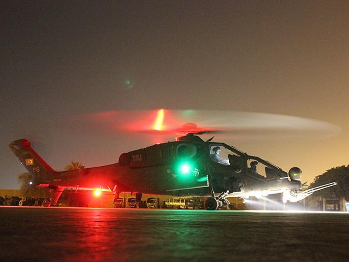 Pahalgam Terror Attack: Pakistan in terror overnight! India can invade at any moment; 18 fighter jets on LoC... | पाकिस्तान रात्रभर दहशतीत! भारत कोणत्याही क्षणी घुसू शकतो; १८ लढाऊ विमाने एलओसीवर...