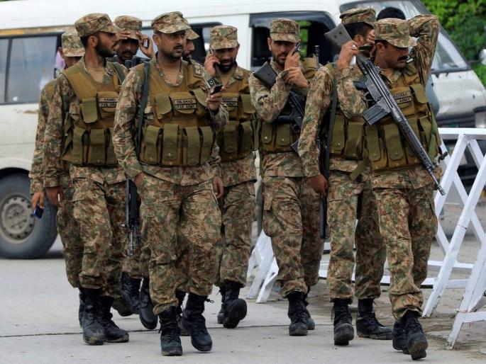 Pakistan double game! After US-Iran peace talks failed, 13,000 soldiers were sent to Saudi Arabia, why? | पाकिस्तानचा दुहेरी डाव! US-इराण शांतता चर्चा निष्फळ ठरताच १३००० सैनिक सौदीत पाठवले, कारण काय? Pakistan double game! After US-Iran peace talks failed, 13,000 soldiers were sent to Saudi Arabia, why? | पाकिस्तानचा दुहेरी डाव! US-इराण शांतता चर्चा निष्फळ ठरताच १३००० सैनिक सौदीत पाठवले, कारण काय?