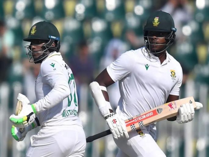 Pakistan Vs South Africa 2nd Test: Indian-origin batsman Senuran Muthusamy makes Pakistan cry, rescues South Africa with last two wickets | भारतीय वंशाच्या फलंदाजाने पाकिस्तानला रडवले, शेवटच्या दोन खेळाडूंसह द. आफ्रिकेला सावरले