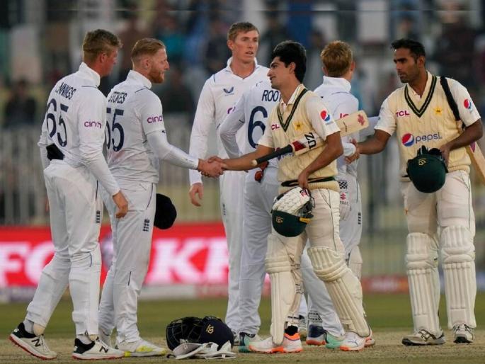 Pakistan team coach Mohammad Yousuf has gone to Multan to prepare the pitch for the second match of the test series of PAK vs ENG | PAK vs ENG: रावळपिंडीत इंग्रज बनले 'सुलतान', पिच बनवण्यासाठी पाकिस्तानच्या कोचनं गाठलं 'मुलतान'