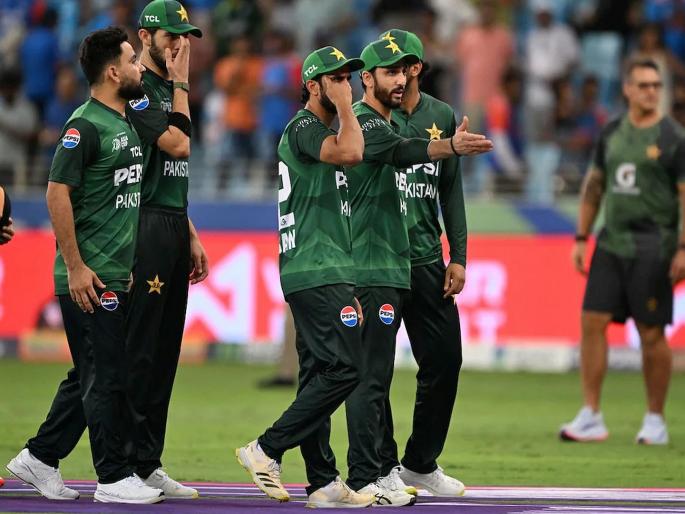 Pakistan Team Against South Africa: Tata, bye bye...! Pakistan Lost in Asia Cup, Bill broke up with this player; Sam Ayub was removed from the team... | टाटा, बाय बाय...! आशिया कपमध्ये हरले, बिल या खेळाडूवर फाडले; दक्षिण आफ्रिकेविरोधातील मालिकेसाठी संघातून बाहेर काढले...