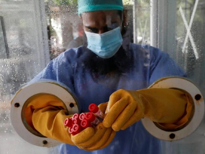 Half of UK’s imported Covid-19 infections are from Pakistan | धक्कादायक; ब्रिटनमधील कोरोना रुग्णांच्या वाढत्या संख्येला पाकिस्तान जबाबदार Half of UK’s imported Covid-19 infections are from Pakistan | धक्कादायक; ब्रिटनमधील कोरोना रुग्णांच्या वाढत्या संख्येला पाकिस्तान जबाबदार