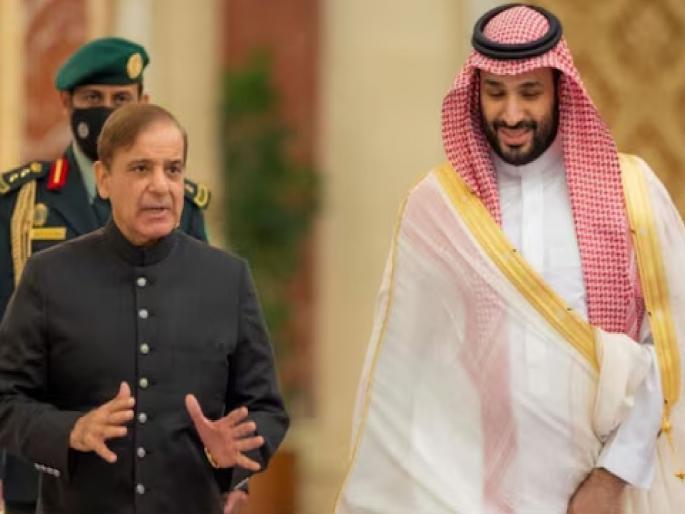 Pakistan will soon become Saudi Arabia; A large sea was found in the sea crude oil, natural gas | पाकिस्तानचा लवकरच सौदी अरेबिया होणार; भर समुद्रात मोठे घबाड सापडले Pakistan will soon become Saudi Arabia; A large sea was found in the sea crude oil, natural gas | पाकिस्तानचा लवकरच सौदी अरेबिया होणार; भर समुद्रात मोठे घबाड सापडले