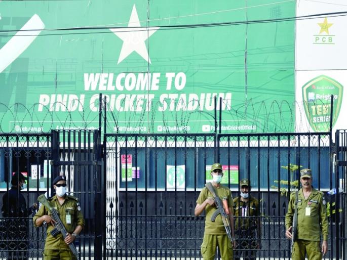 Pakistan: Islamabad Police eat Rs 27 Lakh Biryani | Pakistan: खेळाडूंच्या सुरक्षेसाठी आलेल्या पोलिसांनी खाल्ली तब्बल 27 लाख रुपयांची बिर्यानी, आता कोण भरणार बिल? Pakistan: Islamabad Police eat Rs 27 Lakh Biryani | Pakistan: खेळाडूंच्या सुरक्षेसाठी आलेल्या पोलिसांनी खाल्ली तब्बल 27 लाख रुपयांची बिर्यानी, आता कोण भरणार बिल?