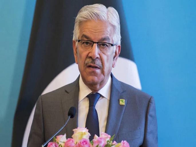 Pahalgam Terror Attack: 'Indian Army can attack anytime...', Pakistani Defense Minister expresses fear | 'भारतीय सैन्य कधीही हल्ला करू शकते...', पाकिस्तानी संरक्षण मंत्र्याने व्यक्त केली भीती Pahalgam Terror Attack: 'Indian Army can attack anytime...', Pakistani Defense Minister expresses fear | 'भारतीय सैन्य कधीही हल्ला करू शकते...', पाकिस्तानी संरक्षण मंत्र्याने व्यक्त केली भीती
