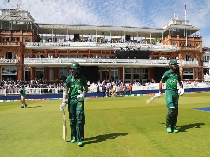 ICC World Cup 2019 : Pakistan Team manage only 38 runs in first 10 over's against Bangladesh | ICC World Cup 2019 : पाकिस्तानची स्पर्धेबाहेर जाण्याची वाटचाल सुरू, दहा षटकांतच मानली हार