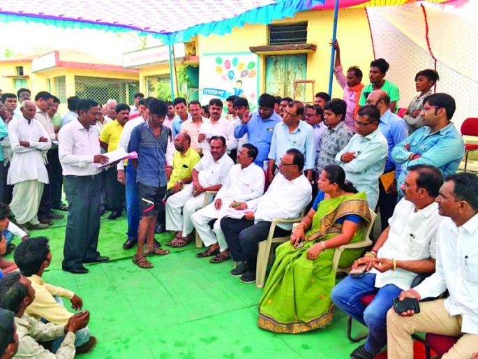 Nagpur: Dismissed by the intervention of Guardian Minister | नागपूर पालकमंत्र्यांच्या जनसंवादातून सुटले प्रश्न 