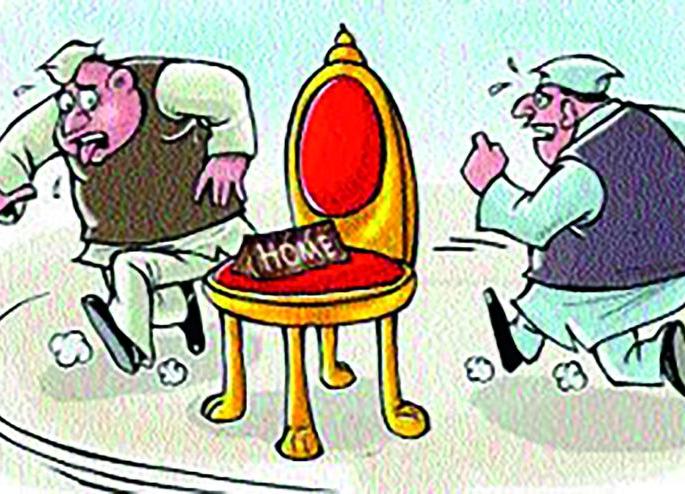 Celebration stop on half way | अर्ध्यावरतीच मोडला जल्लोषाचा डाव! Celebration stop on half way | अर्ध्यावरतीच मोडला जल्लोषाचा डाव!