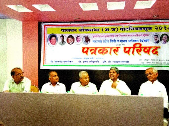 In India's democracy, the media, the crisis in the crisis | भारतातील लोकशाही, माध्यमे, न्यायालये संकटात