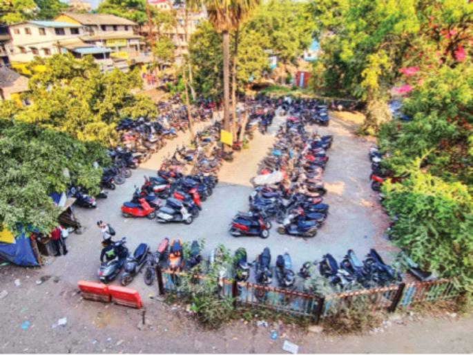 When will we find a solution to Palghar's traffic jam? | पालघरच्या वाहतूककोंडीवर उपाय सापडणार तरी कधी? When will we find a solution to Palghar's traffic jam? | पालघरच्या वाहतूककोंडीवर उपाय सापडणार तरी कधी?