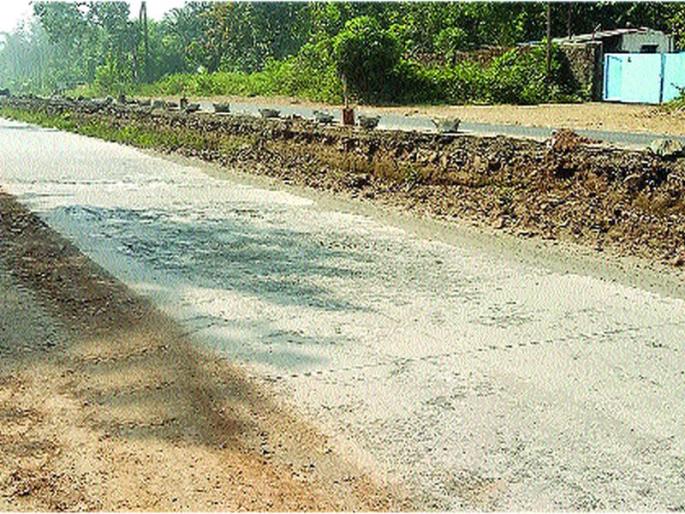 The work of Pali-Khopoli State Highway started slowly | पाली-खोपोली राज्य महामार्गाचे काम संथ गतीने सुरू The work of Pali-Khopoli State Highway started slowly | पाली-खोपोली राज्य महामार्गाचे काम संथ गतीने सुरू