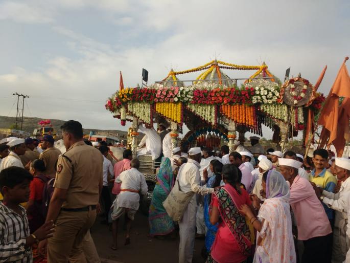  Departure of Mauli Palkhi Phaltan | माउलींच्या पालखीचे फलटणकडे प्रस्थान-विठुरायाच्या गजराने भाविक भक्तिरसात चिंब