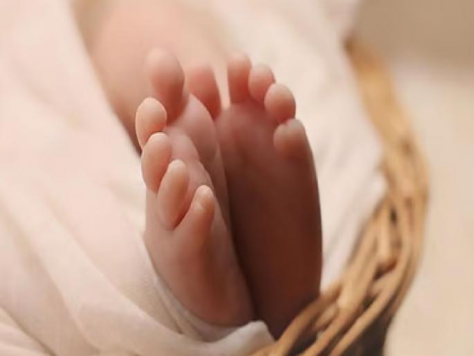 A living female infant was found under a bridge near Palaskhel Sangli | Sangli: पळसखेलजवळ पुलाखाली आढळले जिवंत स्त्री अर्भक A living female infant was found under a bridge near Palaskhel Sangli | Sangli: पळसखेलजवळ पुलाखाली आढळले जिवंत स्त्री अर्भक