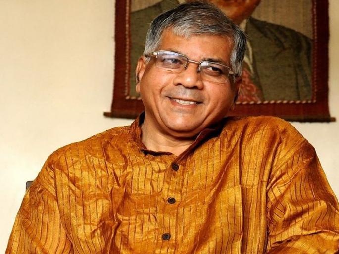 Shivsena BJP's 'beloved', prakash ambedkar says in ahamednagar press | 'शिवसेना भाजपाची 'प्रेयसी', प्रेयसीचं भांडण कधी चांगलं तर कधी बिघडलेलं' Shivsena BJP's 'beloved', prakash ambedkar says in ahamednagar press | 'शिवसेना भाजपाची 'प्रेयसी', प्रेयसीचं भांडण कधी चांगलं तर कधी बिघडलेलं'