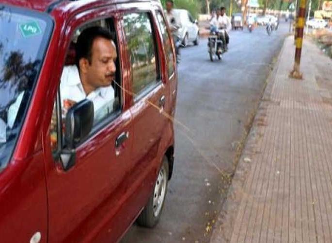 Be careful ... don't spit in public after chewing pan kharra! | सावधान... खर्रा, पान खाऊन सार्वजनिक ठिकाणी थुंकू नका ! Be careful ... don't spit in public after chewing pan kharra! | सावधान... खर्रा, पान खाऊन सार्वजनिक ठिकाणी थुंकू नका !