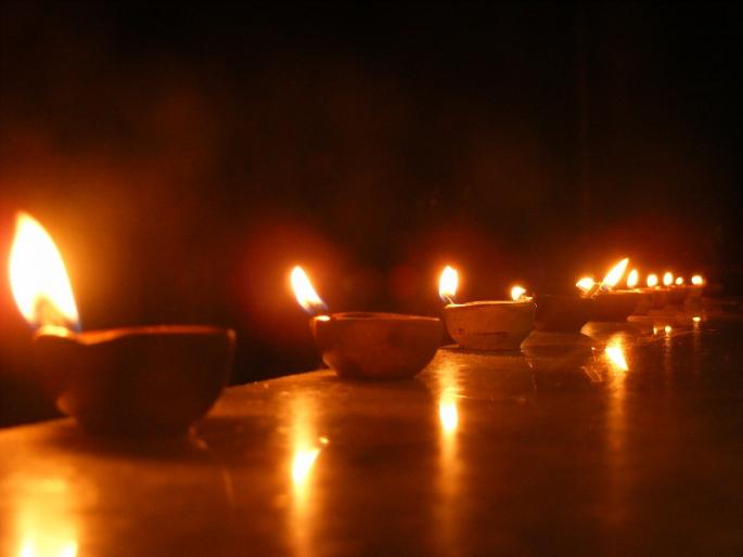 Not to be dark ... | अंधकार होऊ नये म्हणून... Not to be dark ... | अंधकार होऊ नये म्हणून...