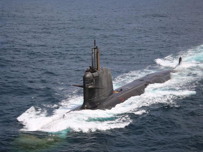 breaking pakistan navy seal have mysterious submarine big threat to india vrd | पाकिस्तानी नौदलाजवळ रहस्यमय पाणबुडी; भारतासाठी धोका वाढला breaking pakistan navy seal have mysterious submarine big threat to india vrd | पाकिस्तानी नौदलाजवळ रहस्यमय पाणबुडी; भारतासाठी धोका वाढला