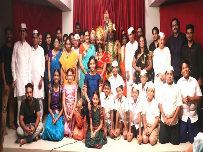 Actuarial actress Avatarali Pandhari, 40 actors in action-drama, has won the award | अभिनय कट्टयावर अवतरली पंढरी, अभिनय कट्ट्याच्या ४० कलाकारांनी गाजवला कट्टा Actuarial actress Avatarali Pandhari, 40 actors in action-drama, has won the award | अभिनय कट्टयावर अवतरली पंढरी, अभिनय कट्ट्याच्या ४० कलाकारांनी गाजवला कट्टा