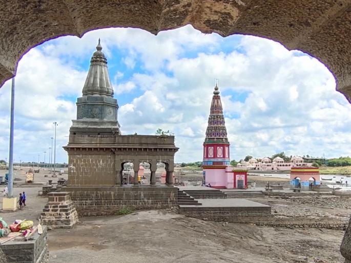 The sad story of this year's Ashadhi wari |  देऊळ बंद- यंदाच्या न होणार्या आषाढी वारीतील अ(न)र्थकारणाची कहाणी. The sad story of this year's Ashadhi wari |  देऊळ बंद- यंदाच्या न होणार्या आषाढी वारीतील अ(न)र्थकारणाची कहाणी.