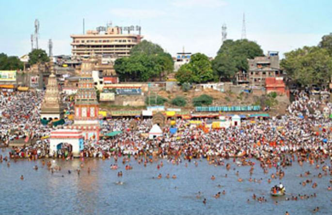 Vedha vedha re pandhari, Morche lava bhimatiri | वेढा रे वेढा रे पंढरी, मोर्चे लावा भीमातीरी Vedha vedha re pandhari, Morche lava bhimatiri | वेढा रे वेढा रे पंढरी, मोर्चे लावा भीमातीरी