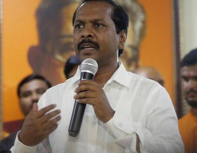 Shiv Sena protests against nomination of Barora; Sincerely angry | बरोरा यांना उमेदवारी देण्यास शिवसैनिकांनी केला विरोध; निष्ठावंत नाराज