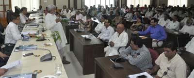Water management should be learned by everyone | पाणी व्यवस्थापन प्रत्येकाने शिकले पाहिजे Water management should be learned by everyone | पाणी व्यवस्थापन प्रत्येकाने शिकले पाहिजे