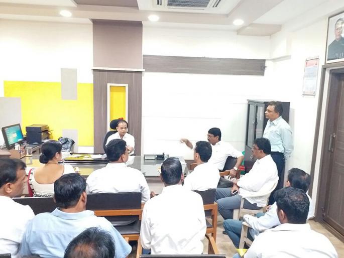 Soon the delivery system will be smooth | लवकरच वितरण व्यवस्था सुरळीत होईल Soon the delivery system will be smooth | लवकरच वितरण व्यवस्था सुरळीत होईल
