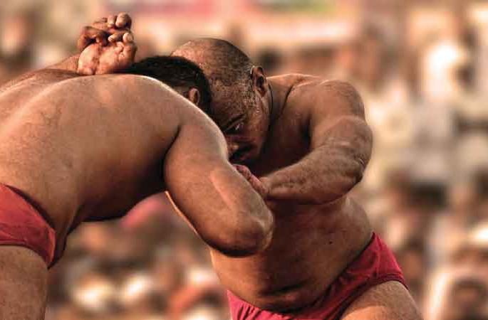 Solapuri Shaddu; Waiting for revitalization of Punjab | सोलापुरी शड्डू ; पंजाब तालमीला जीर्णोद्धाराची प्रतीक्षा Solapuri Shaddu; Waiting for revitalization of Punjab | सोलापुरी शड्डू ; पंजाब तालमीला जीर्णोद्धाराची प्रतीक्षा