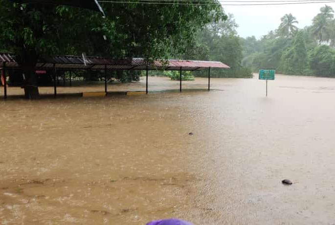 9.26 inches of rain in the state in 24 hours, 58 inches of rain recorded so far, maximum 71 inches in Valpai | २४ तासांत राज्यात ९.२६ इंच पाऊस, आतापर्यंत ५८ इंच पावसाची नोंद, सर्वाधिक वाळपईत ७१ इंच 9.26 inches of rain in the state in 24 hours, 58 inches of rain recorded so far, maximum 71 inches in Valpai | २४ तासांत राज्यात ९.२६ इंच पाऊस, आतापर्यंत ५८ इंच पावसाची नोंद, सर्वाधिक वाळपईत ७१ इंच