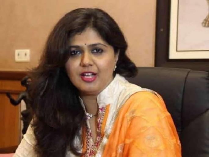 Pankaja Munde's Decided to be self isolated after fever, cold | पंकजा मुंडे यांची प्रकृती बिघडली; घेतला आयसोलेट होण्याचा निर्णय Pankaja Munde's Decided to be self isolated after fever, cold | पंकजा मुंडे यांची प्रकृती बिघडली; घेतला आयसोलेट होण्याचा निर्णय
