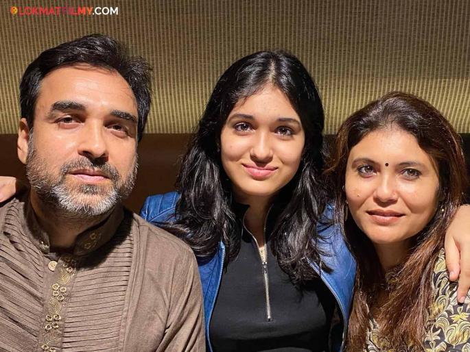 pankaj tripathi daughter aashi tripathi debut with lailaal play in theatre | पंकज त्रिपाठीची लेक आशीचं वडिलांच्या पावलांवर पाऊल, 'लैलाज' मधून करणार पदार्पण pankaj tripathi daughter aashi tripathi debut with lailaal play in theatre | पंकज त्रिपाठीची लेक आशीचं वडिलांच्या पावलांवर पाऊल, 'लैलाज' मधून करणार पदार्पण