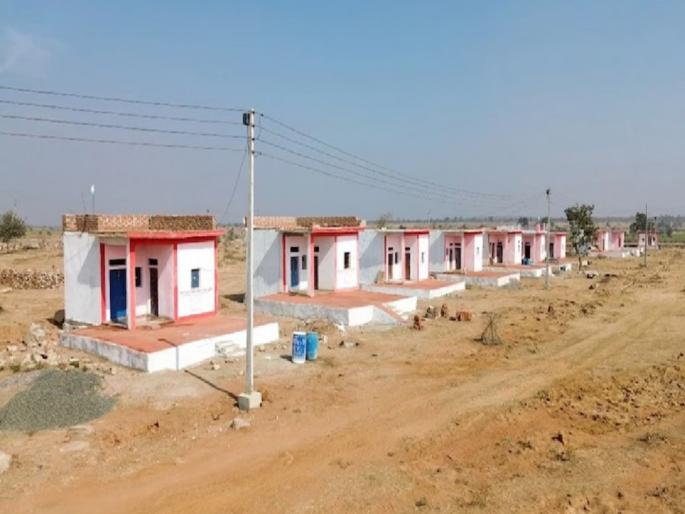 pune news the beneficiary was stuck in a dilemma of finding a Rohayo laborer and completing the paperwork, leaving the house in a half-finished state | ‘रोहयो’च्या घोळात घरकुल लाभार्थी अडचणीत;खेड पंचायत समितीचा सुमार कारभार pune news the beneficiary was stuck in a dilemma of finding a Rohayo laborer and completing the paperwork, leaving the house in a half-finished state | ‘रोहयो’च्या घोळात घरकुल लाभार्थी अडचणीत;खेड पंचायत समितीचा सुमार कारभार