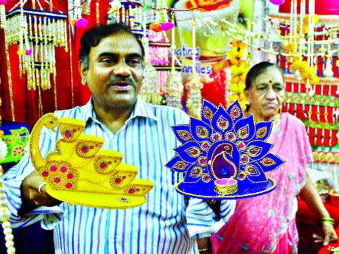 Decorative home stages in the market | डेकोरेटिव्ह घरगुती पणत्या बाजारात Decorative home stages in the market | डेकोरेटिव्ह घरगुती पणत्या बाजारात