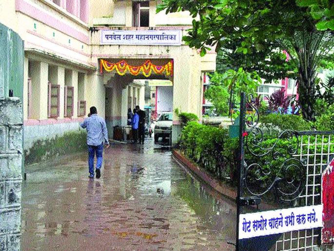 Allegations of hypocrisy by the authorities to reduce property taxes continue | मालमत्ता कर कमी करण्यासाठी सत्ताधाऱ्यांचा ढोंगीपणा सुरू असल्याचा आरोप Allegations of hypocrisy by the authorities to reduce property taxes continue | मालमत्ता कर कमी करण्यासाठी सत्ताधाऱ्यांचा ढोंगीपणा सुरू असल्याचा आरोप